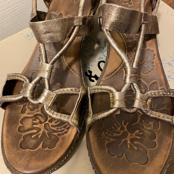 Born Women’s Pamati - Picture 7 of 9